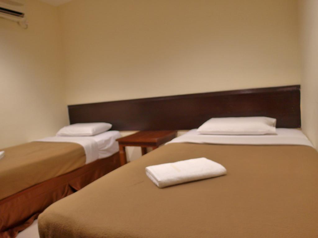 ג'והור בהרו Sunnie Hotel חדר תמונה
